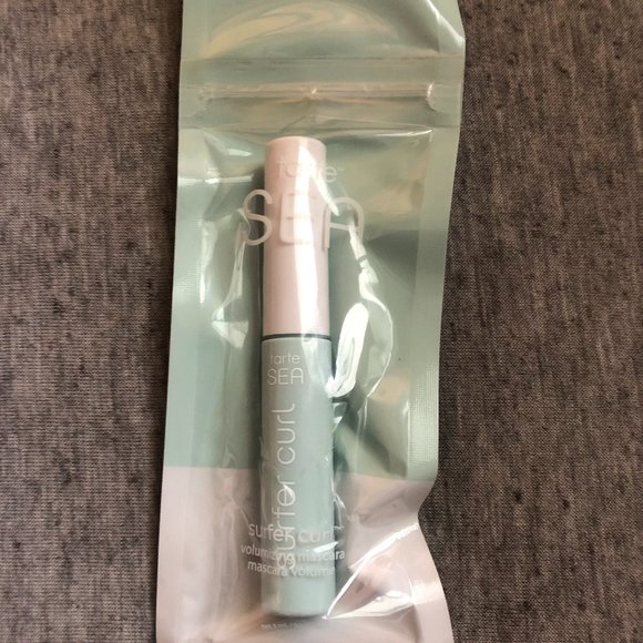 Tarte Sea Surfer Curl Volumizing Mascara Black - Picture 2 of 3